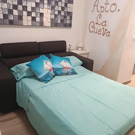 La Cueva Apartment *
